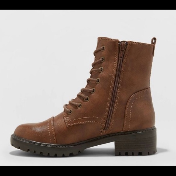 Brown combat style boots - Picture 2 of 3